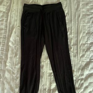 LULULEMON SWEATS/JOGGERS